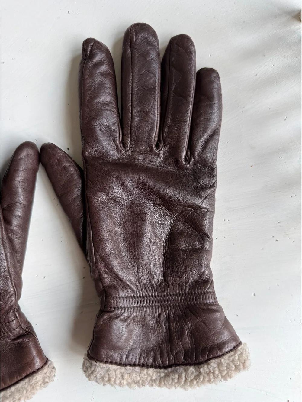 ciré Large Brown Leather Gloves with Sherpa Lining